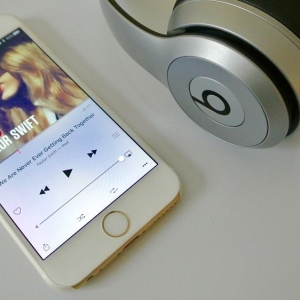 e iPhonel(f)(hu)BeatsҲ^